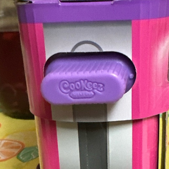 Cookeeze Toasty Treats Plush toy collectible kit - Picture 3 of 4